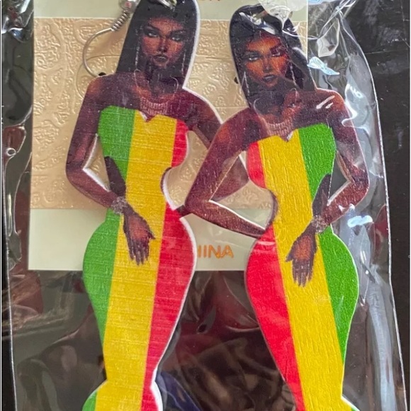 African American Black Woman Wooden Earrings - Picture 1 of 2